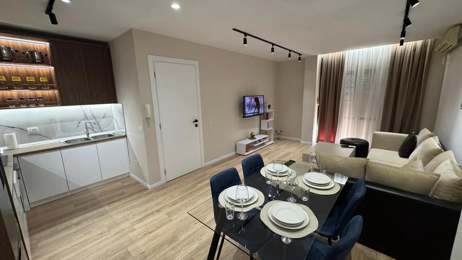 Liburna Apartments Tirana 0*,